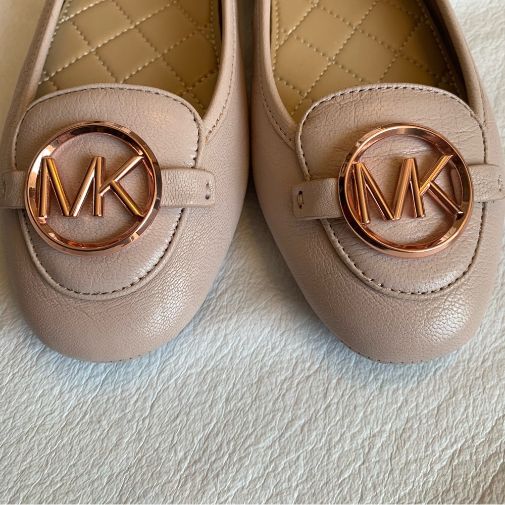 Micheal Kors Lillie soft pink quilted insoles leather ballet flats